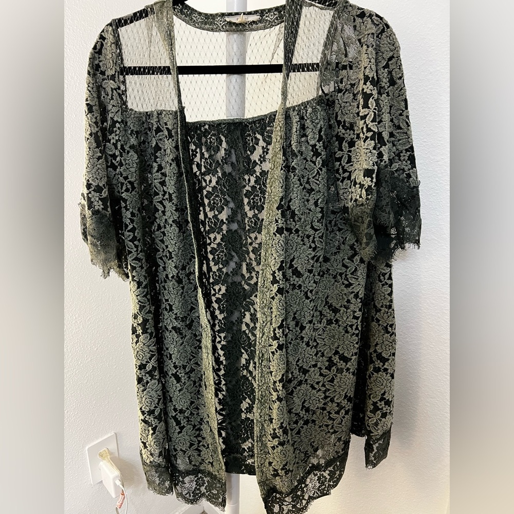 Easel Olive Green Lace Kimono Cardigan – Women’s Medium